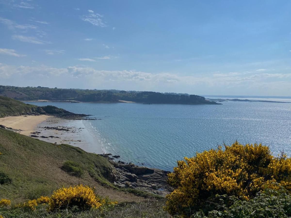 Holiday home Les De Beg Leguer - Cote De Granit Rose *